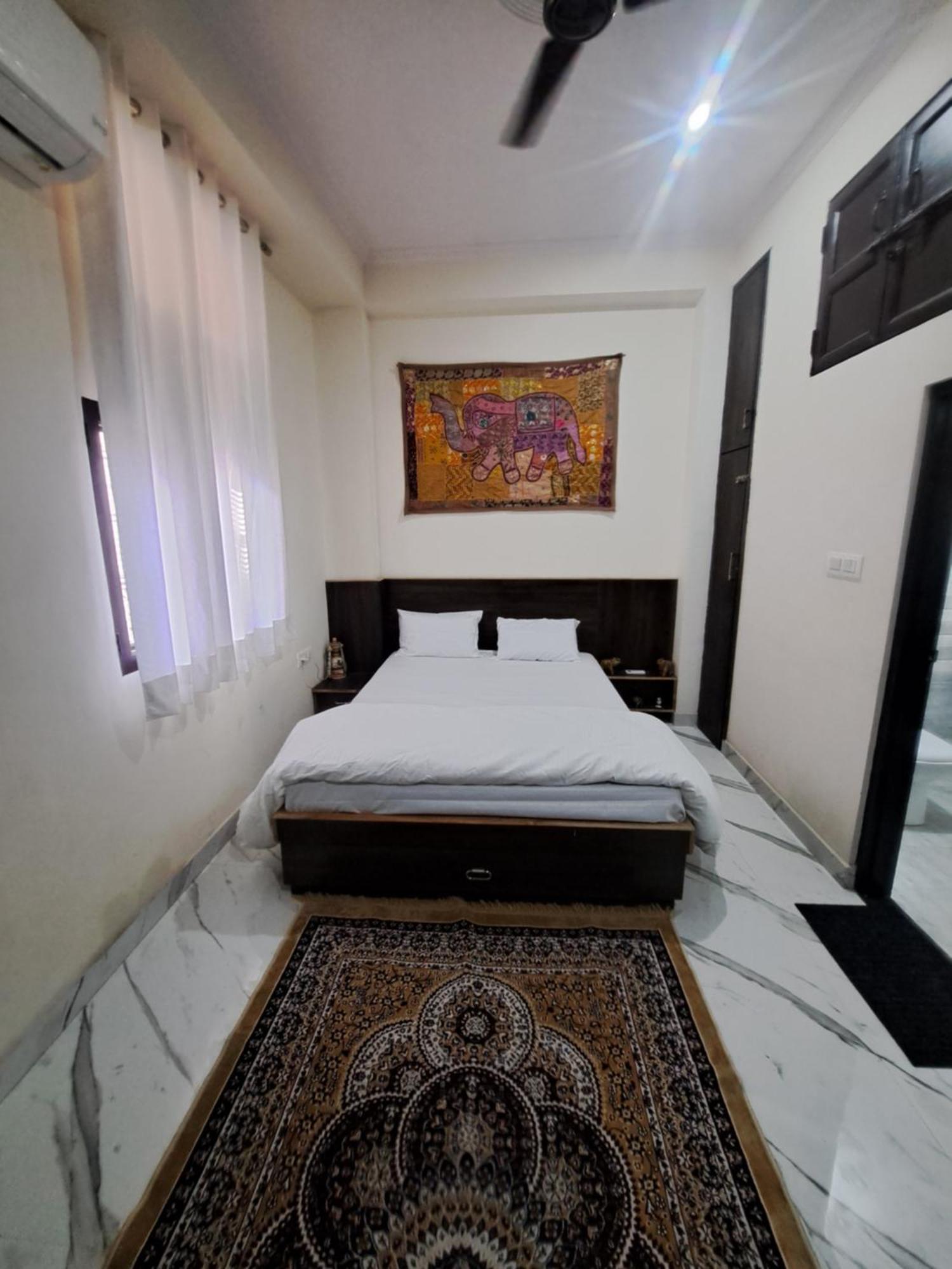 جايبور Swaraj Palace المظهر الخارجي الصورة